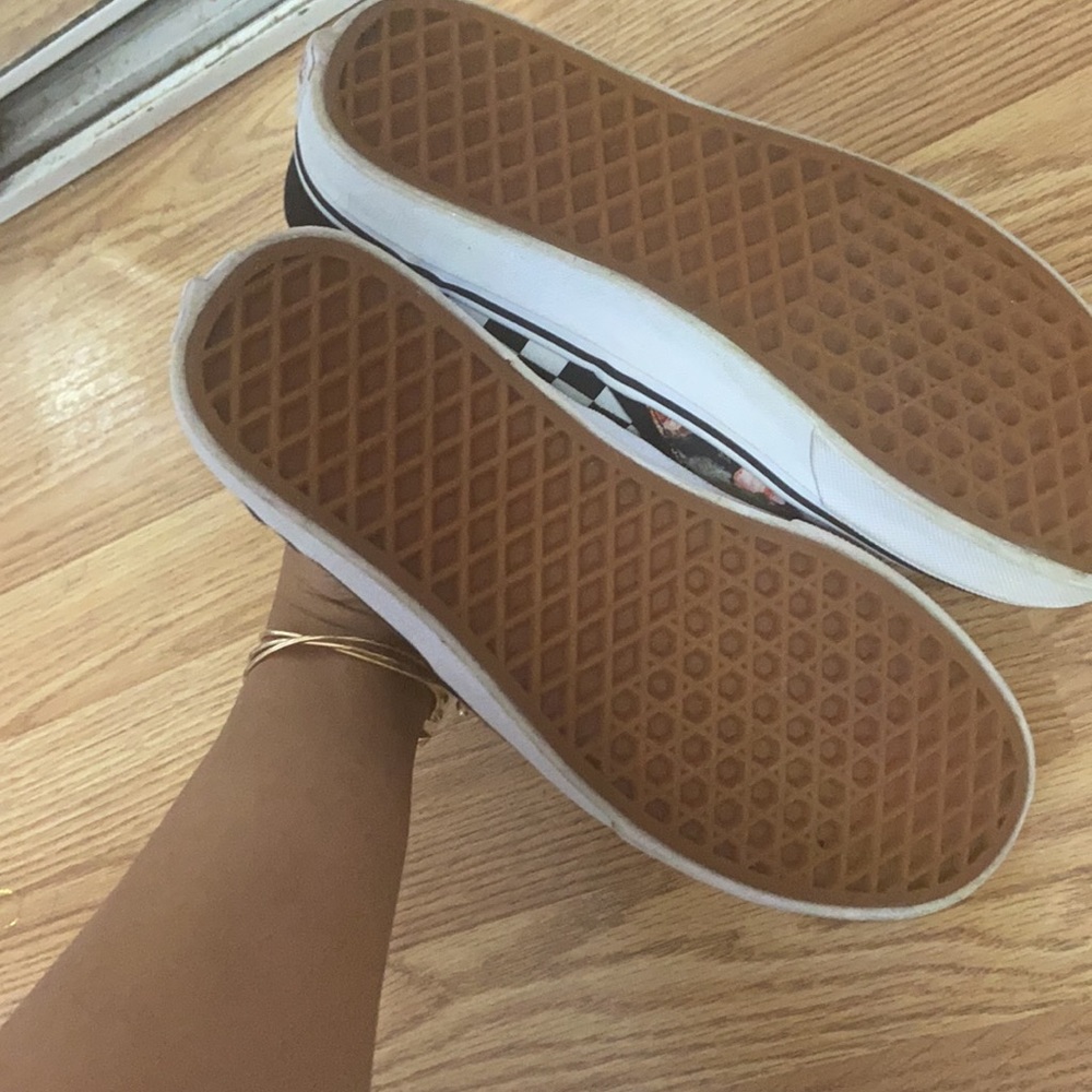 Vans - Picture 3 of 4